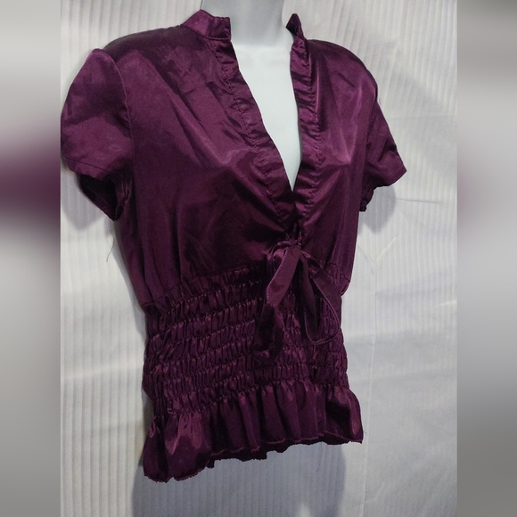 Elegant Purple Women's Top By Vixen Size Medium - Picture 3 of 8